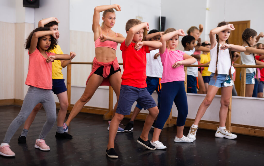 Performing arts class for children aged 8-14